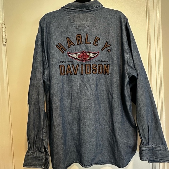 VTG ‘04 Harley Davidson Mens XL Blue Button Up Long Sleeve Denim Embroidered. - Picture 3 of 16